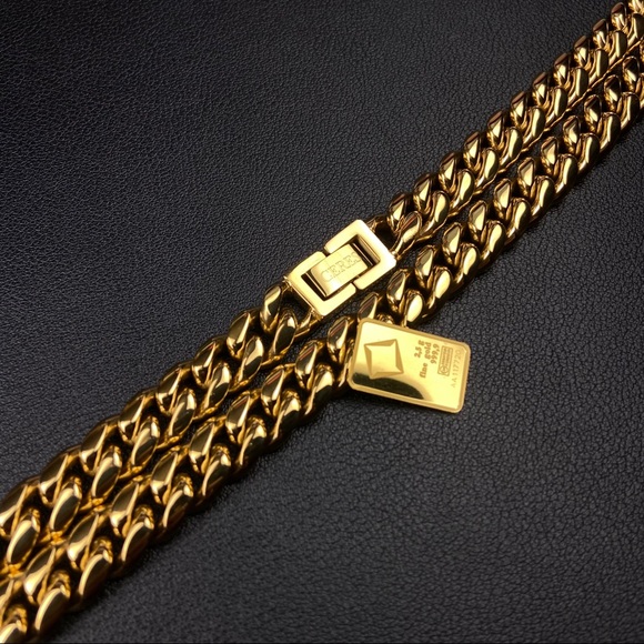 18k Gold Miami Cuban Link Chain Necklace - Picture 5 of 6